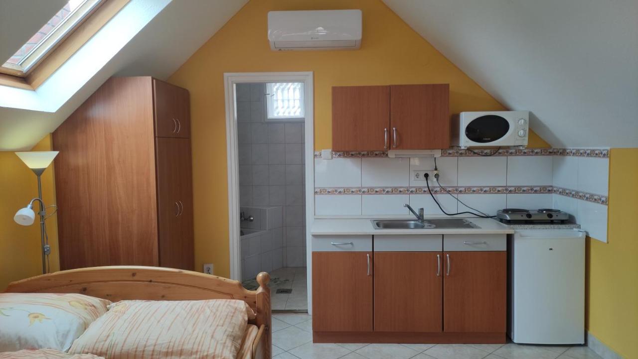 Liget Apartman Balatonföldvár 外观 照片