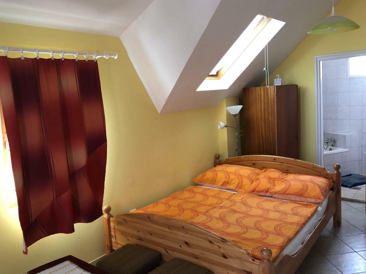 Liget Apartman Balatonföldvár 外观 照片