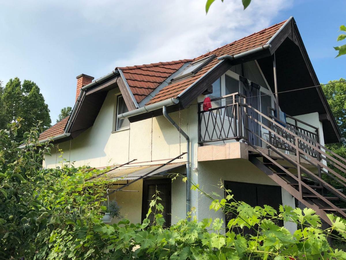 Liget Apartman Balatonföldvár 外观 照片